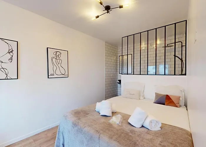 Apartman 199 Monopoly - Superb In