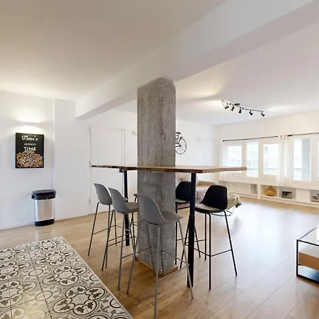 199 Monopoly - Superb In Apartment