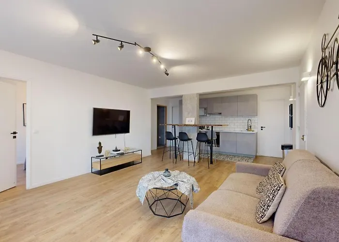 199 Monopoly - Superb In